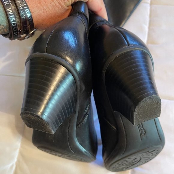 EARTH  Rider Black Boots 9.5B - Picture 7 of 8